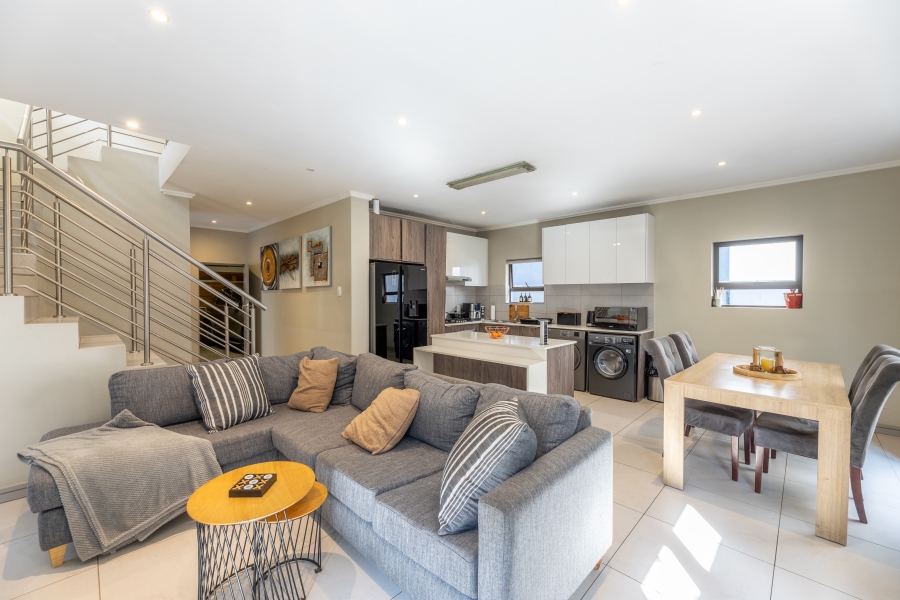 3 Bedroom Property for Sale in Bryanston Gauteng