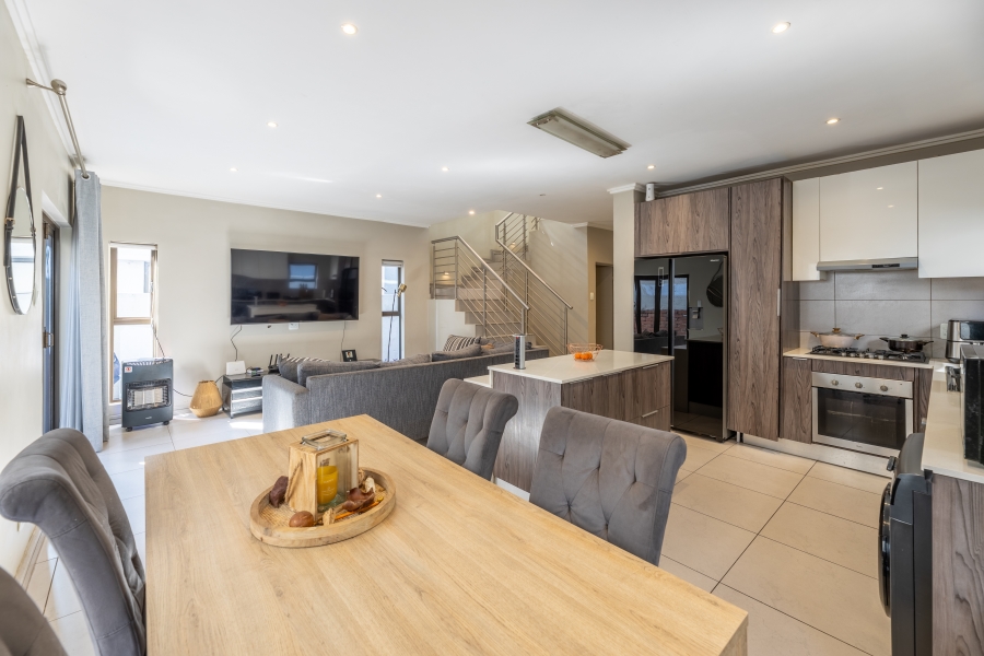 3 Bedroom Property for Sale in Bryanston Gauteng