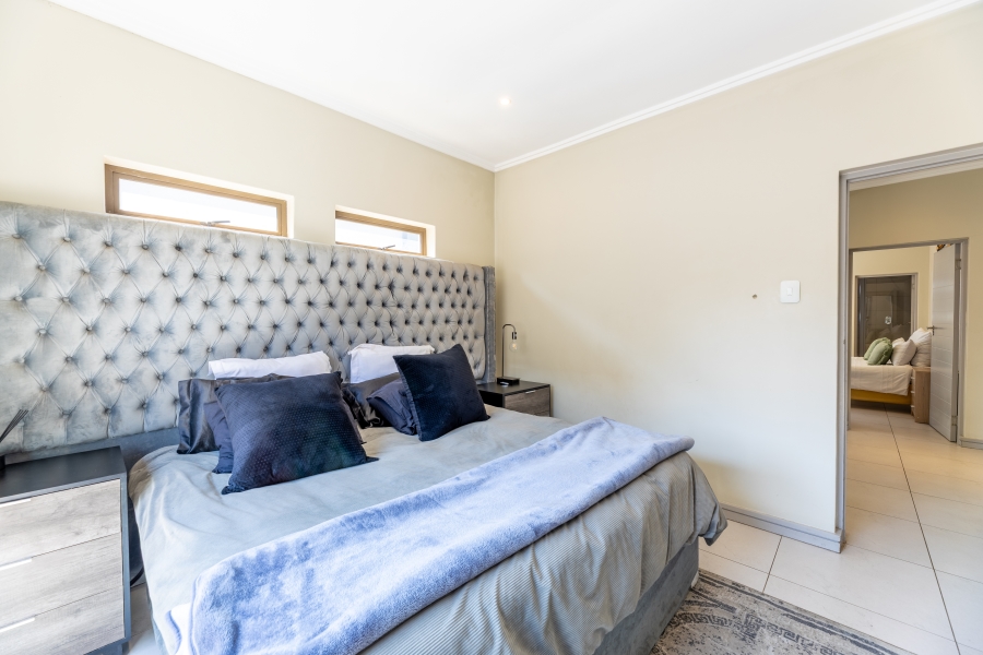 3 Bedroom Property for Sale in Bryanston Gauteng
