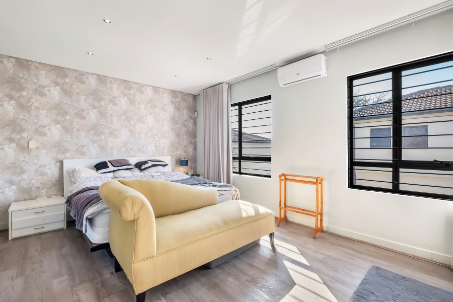 3 Bedroom Property for Sale in Wendywood Gauteng