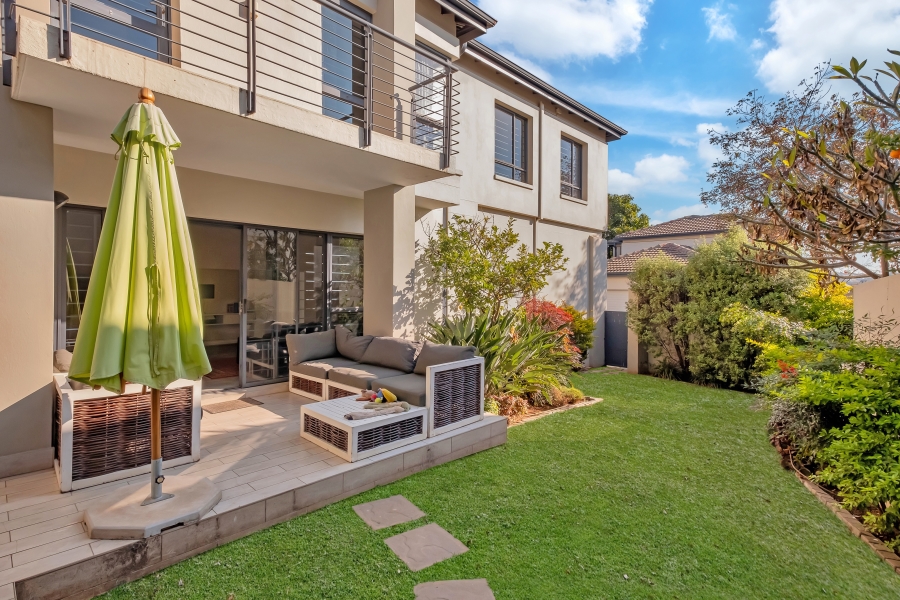 3 Bedroom Property for Sale in Wendywood Gauteng