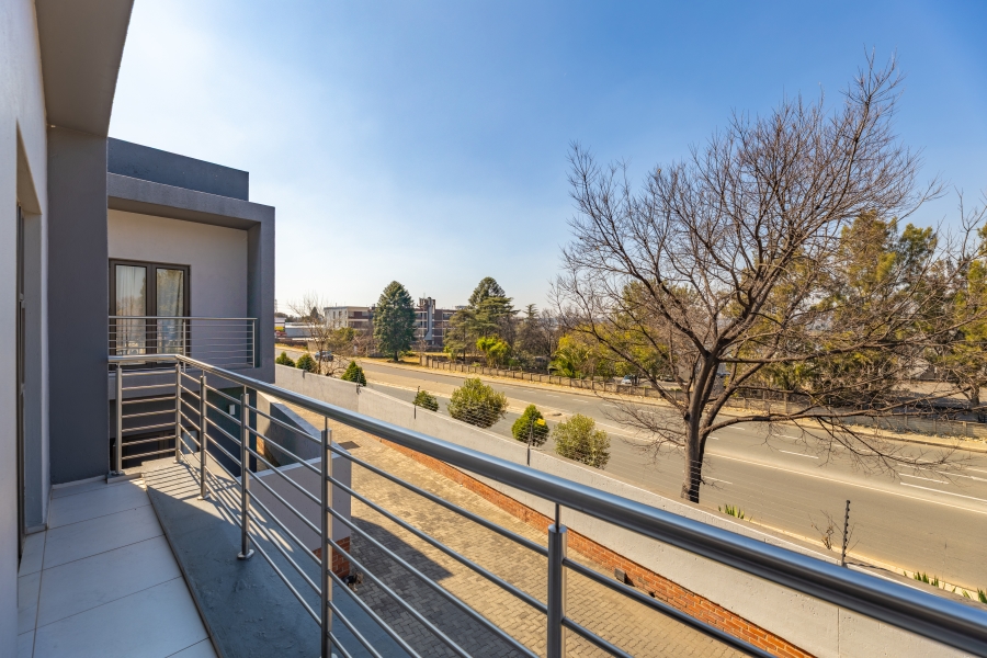 3 Bedroom Property for Sale in Bryanston Gauteng