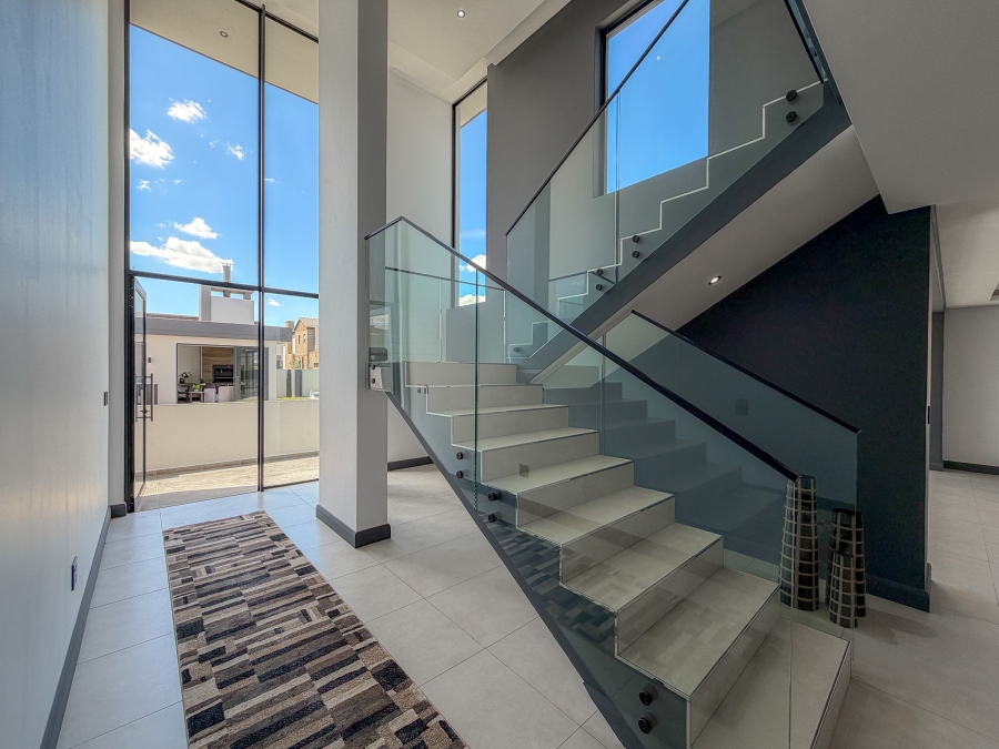 4 Bedroom Property for Sale in Midstream Heights Gauteng