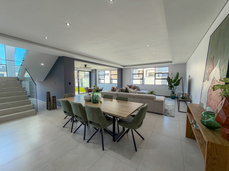 4 Bedroom Property for Sale in Midstream Heights Gauteng