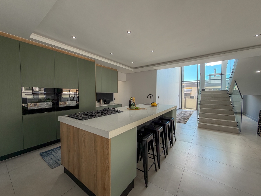 4 Bedroom Property for Sale in Midstream Heights Gauteng