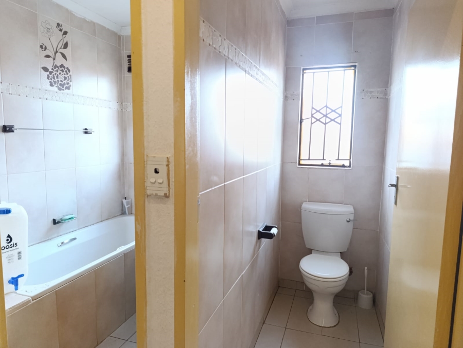 3 Bedroom Property for Sale in Soshanguve East Gauteng