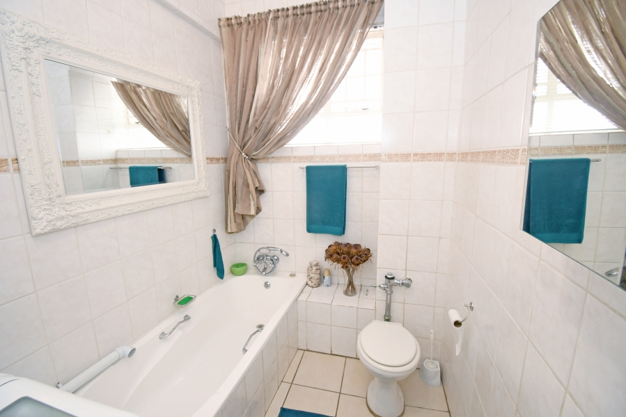 1 Bedroom Property for Sale in Killarney Gauteng