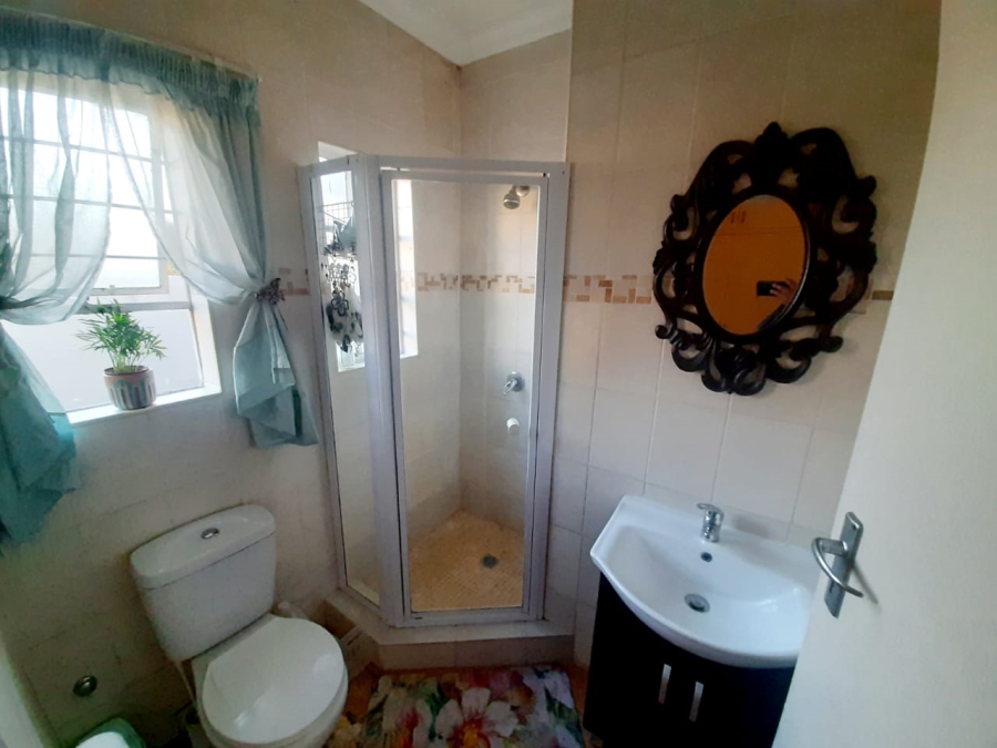 3 Bedroom Property for Sale in Rooihuiskraal Gauteng