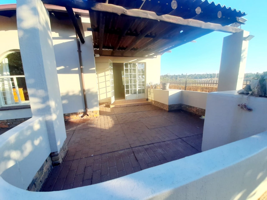 3 Bedroom Property for Sale in Rooihuiskraal Gauteng