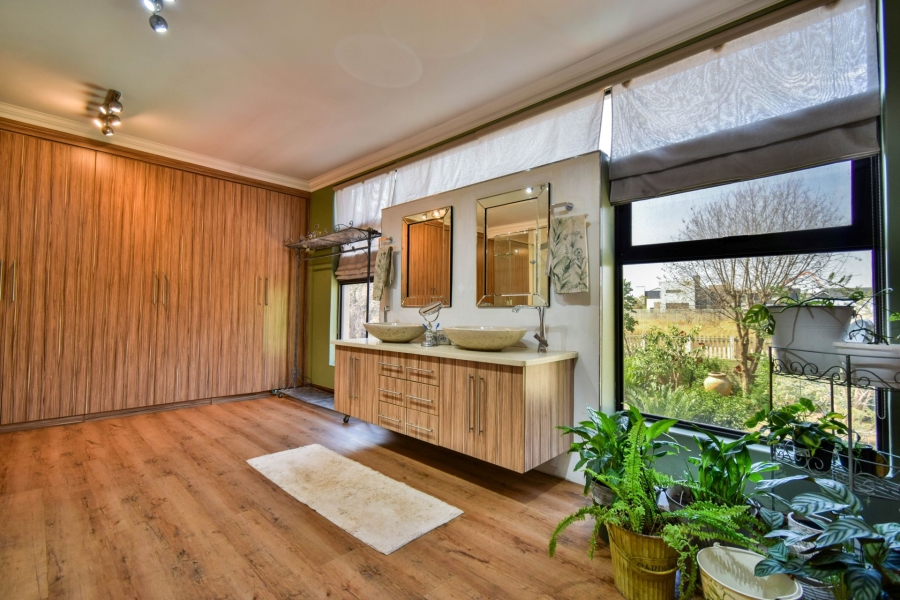 4 Bedroom Property for Sale in Midstream Estate Gauteng