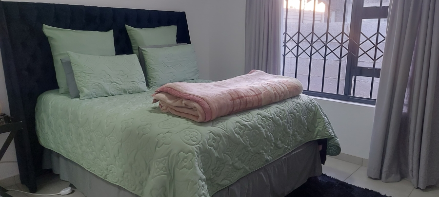To Let 3 Bedroom Property for Rent in Cloverdene Gauteng