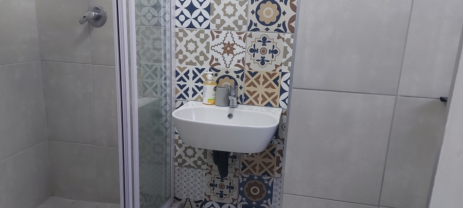 To Let 3 Bedroom Property for Rent in Cloverdene Gauteng