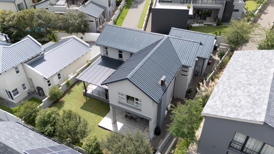 To Let 3 Bedroom Property for Rent in Waterfall Country Village Gauteng