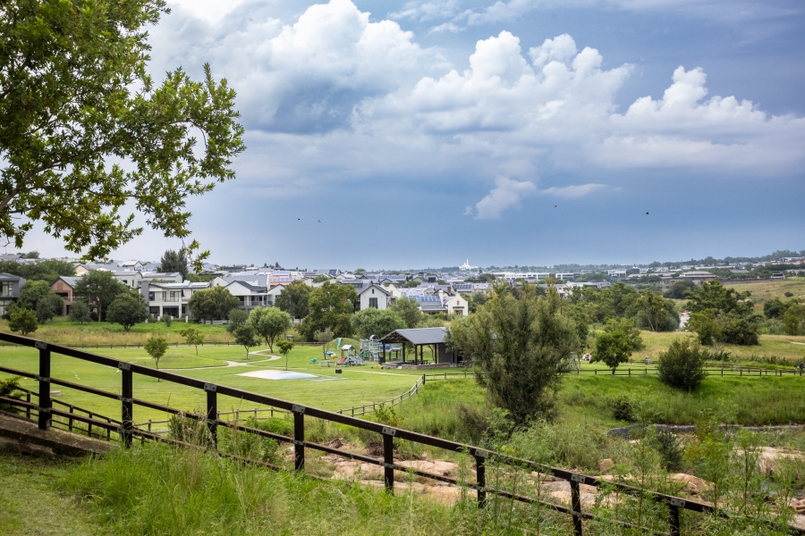 To Let 3 Bedroom Property for Rent in Waterfall Country Village Gauteng