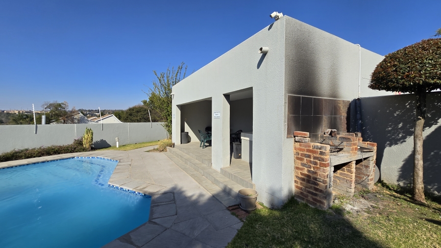 1 Bedroom Property for Sale in Morningside Gauteng