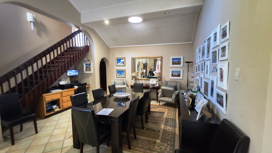 5 Bedroom Property for Sale in Eldoraigne Gauteng