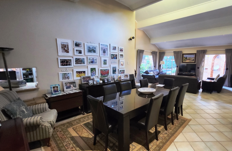 5 Bedroom Property for Sale in Eldoraigne Gauteng