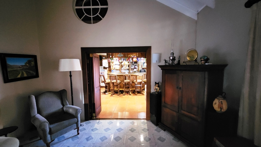 5 Bedroom Property for Sale in Eldoraigne Gauteng