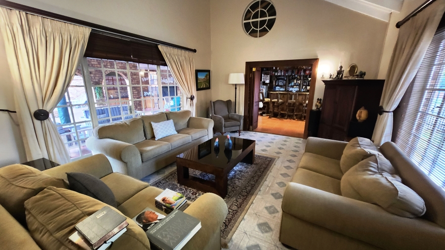 5 Bedroom Property for Sale in Eldoraigne Gauteng