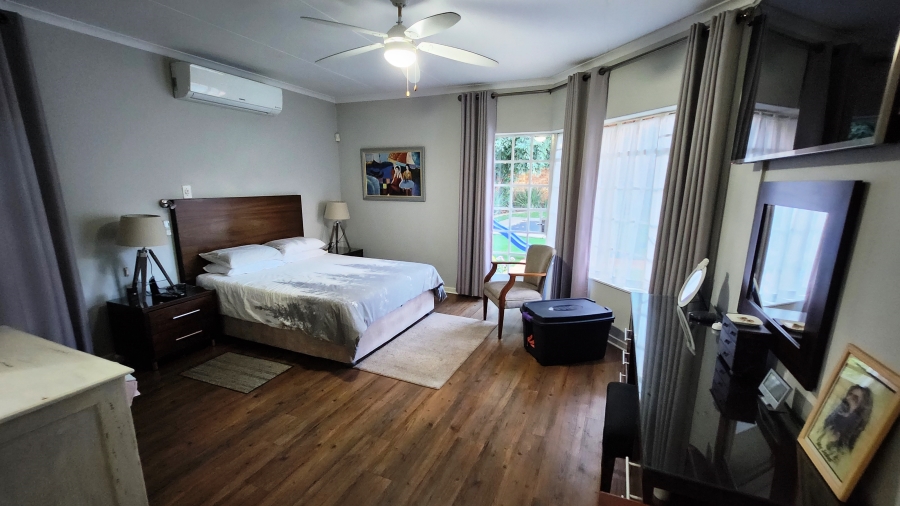 5 Bedroom Property for Sale in Eldoraigne Gauteng