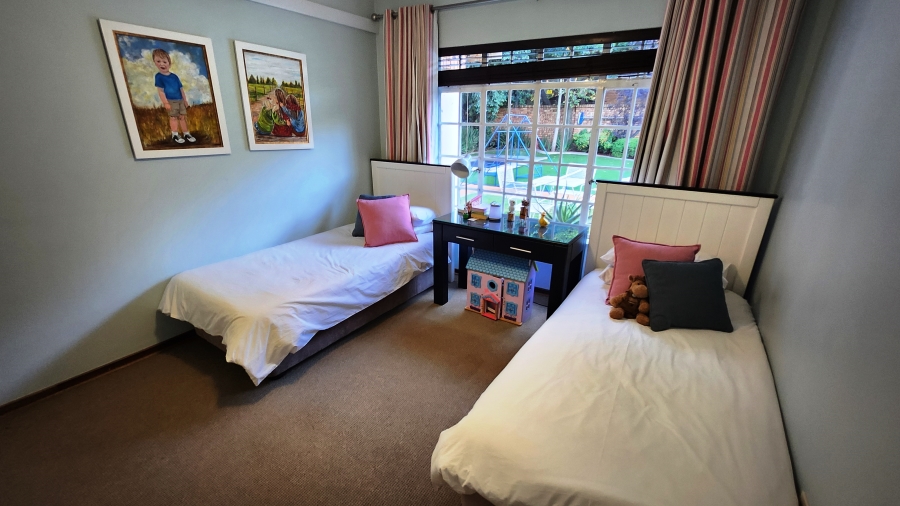 5 Bedroom Property for Sale in Eldoraigne Gauteng