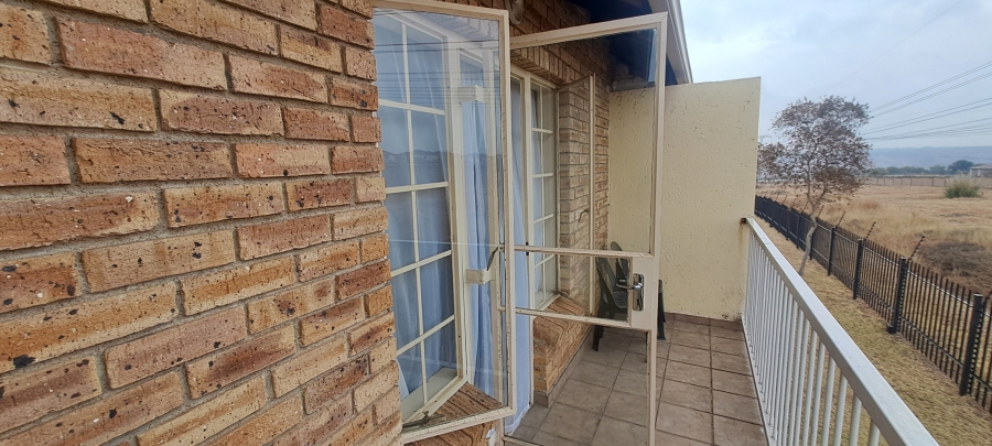 1 Bedroom Property for Sale in Kosmosdal Gauteng