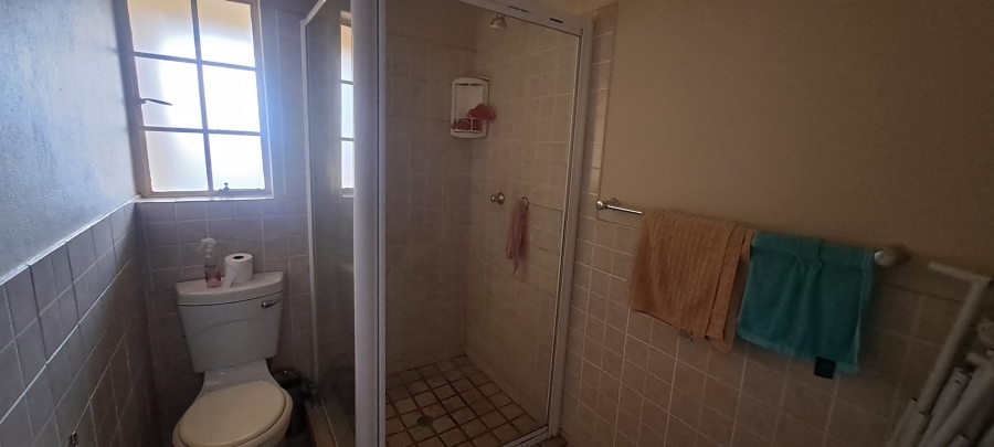 1 Bedroom Property for Sale in Kosmosdal Gauteng