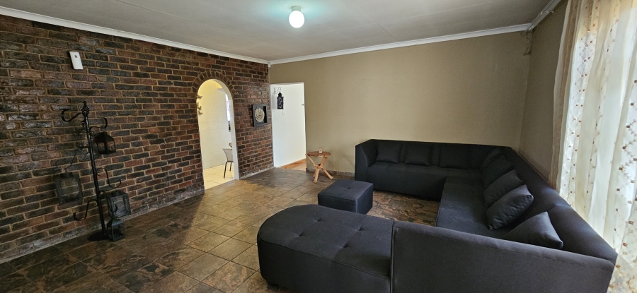 4 Bedroom Property for Sale in General Albertspark Gauteng