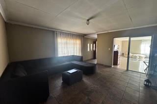 4 Bedroom Property for Sale in General Albertspark Gauteng