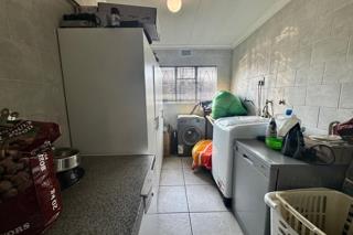 4 Bedroom Property for Sale in General Albertspark Gauteng