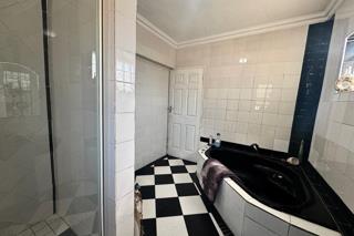 4 Bedroom Property for Sale in General Albertspark Gauteng