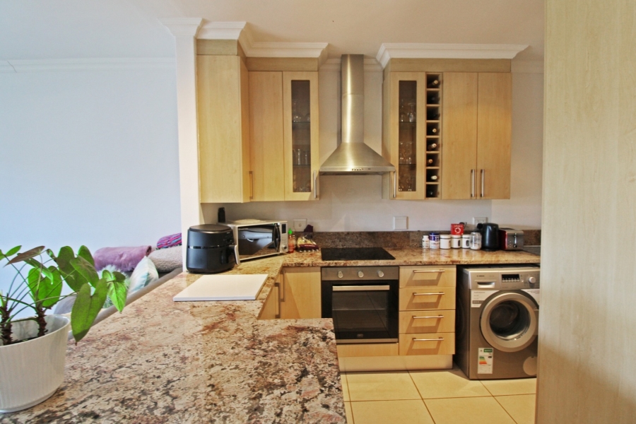 To Let 2 Bedroom Property for Rent in Bryanston Gauteng