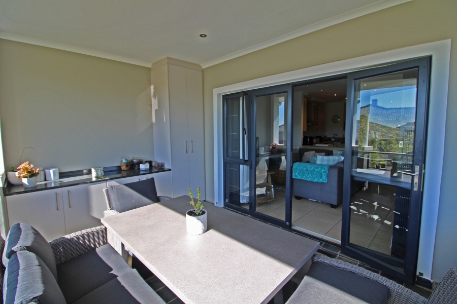 To Let 2 Bedroom Property for Rent in Bryanston Gauteng