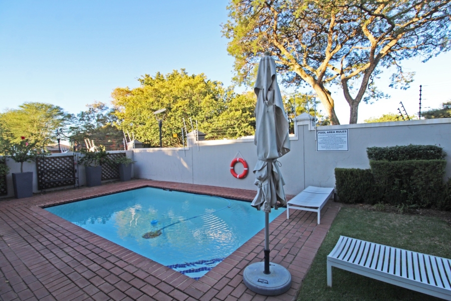 To Let 2 Bedroom Property for Rent in Bryanston Gauteng