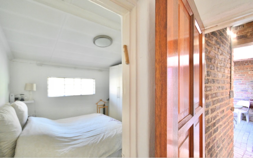 2 Bedroom Property for Sale in Essexwold Gauteng