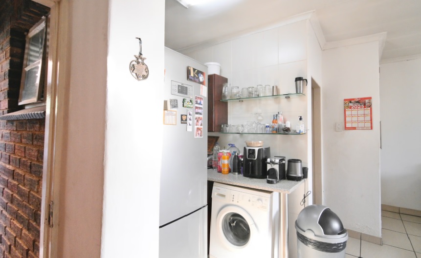 2 Bedroom Property for Sale in Essexwold Gauteng