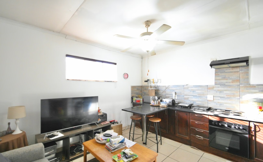 2 Bedroom Property for Sale in Essexwold Gauteng
