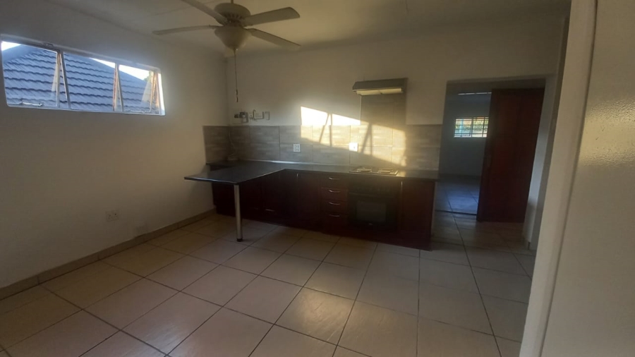 2 Bedroom Property for Sale in Essexwold Gauteng