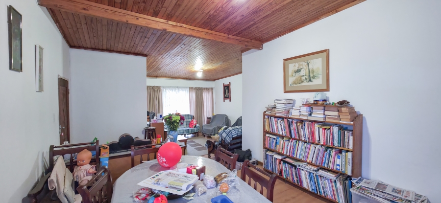 4 Bedroom Property for Sale in Garsfontein Gauteng