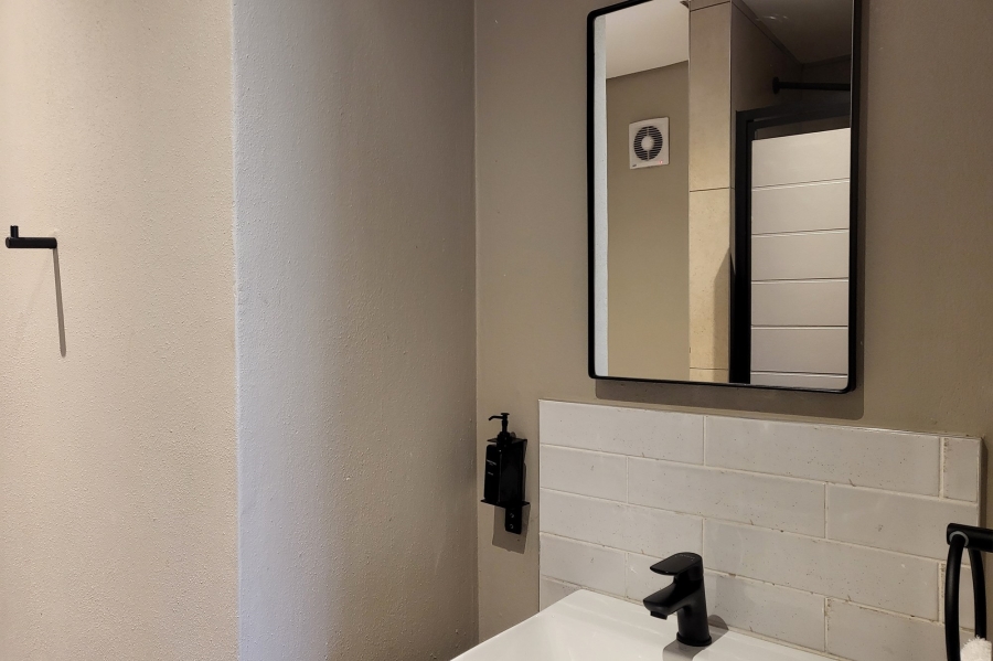 1 Bedroom Property for Sale in St Andrews Gauteng