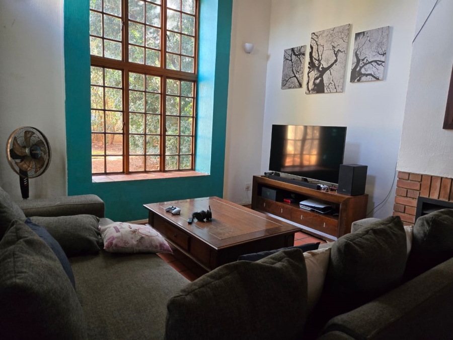 3 Bedroom Property for Sale in Faerie Glen Gauteng