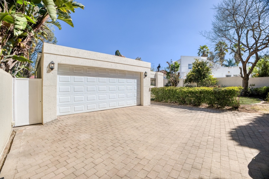 To Let 3 Bedroom Property for Rent in Hurlingham Manor Gauteng