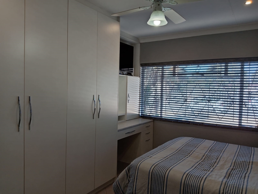 4 Bedroom Property for Sale in Witpoortjie Gauteng