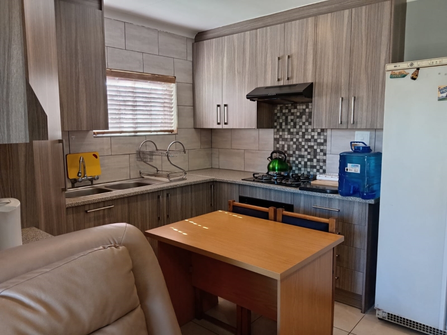 4 Bedroom Property for Sale in Witpoortjie Gauteng