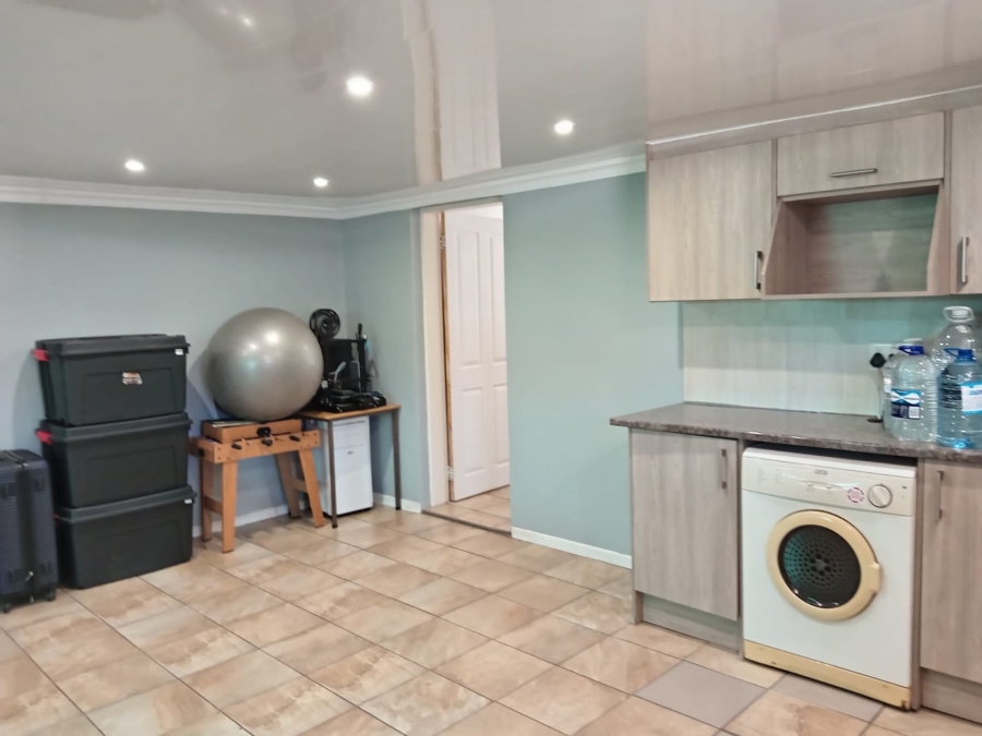 4 Bedroom Property for Sale in Witpoortjie Gauteng