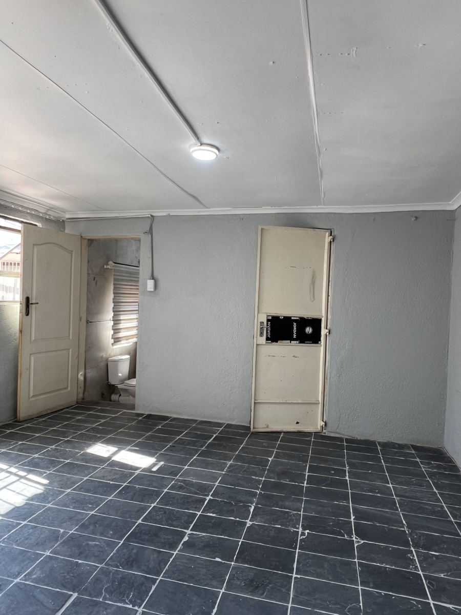 To Let 1 Bedroom Property for Rent in Brixton Gauteng