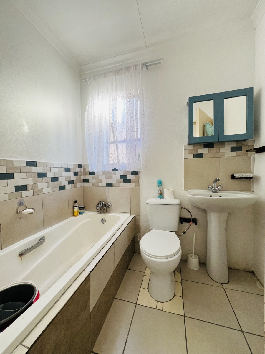 3 Bedroom Property for Sale in Kya Sands Gauteng