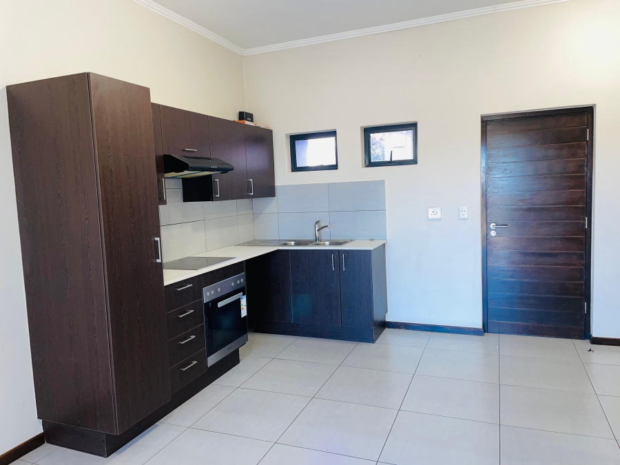 To Let 1 Bedroom Property for Rent in Jackal Creek Golf Estate Gauteng