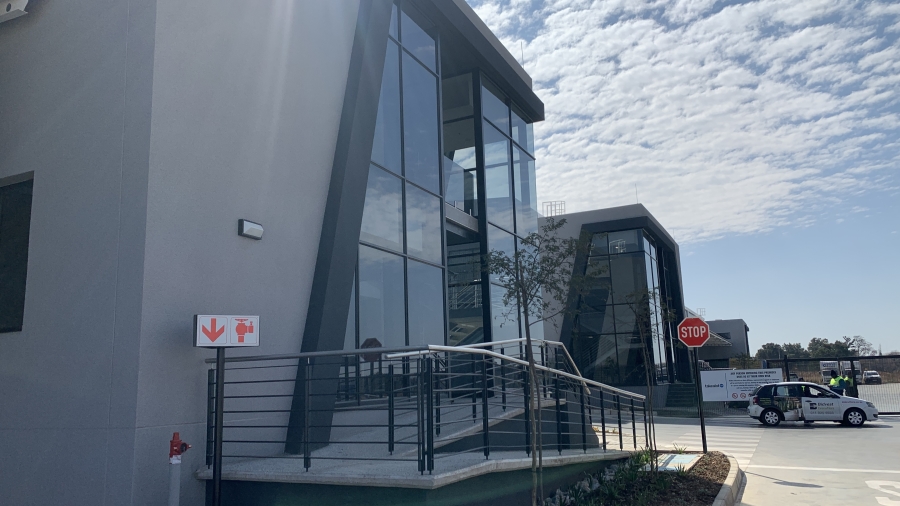 To Let commercial Property for Rent in Airport Park Gauteng