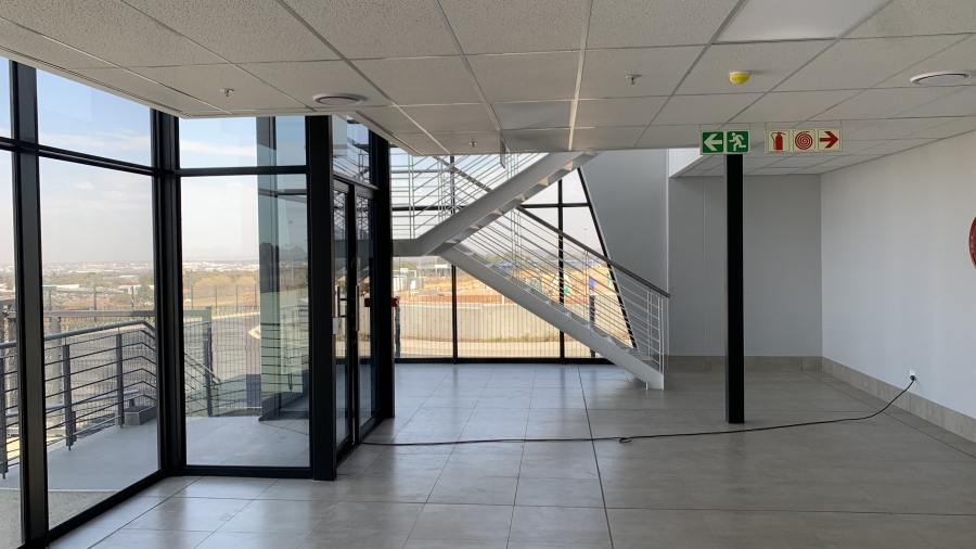 To Let commercial Property for Rent in Airport Park Gauteng